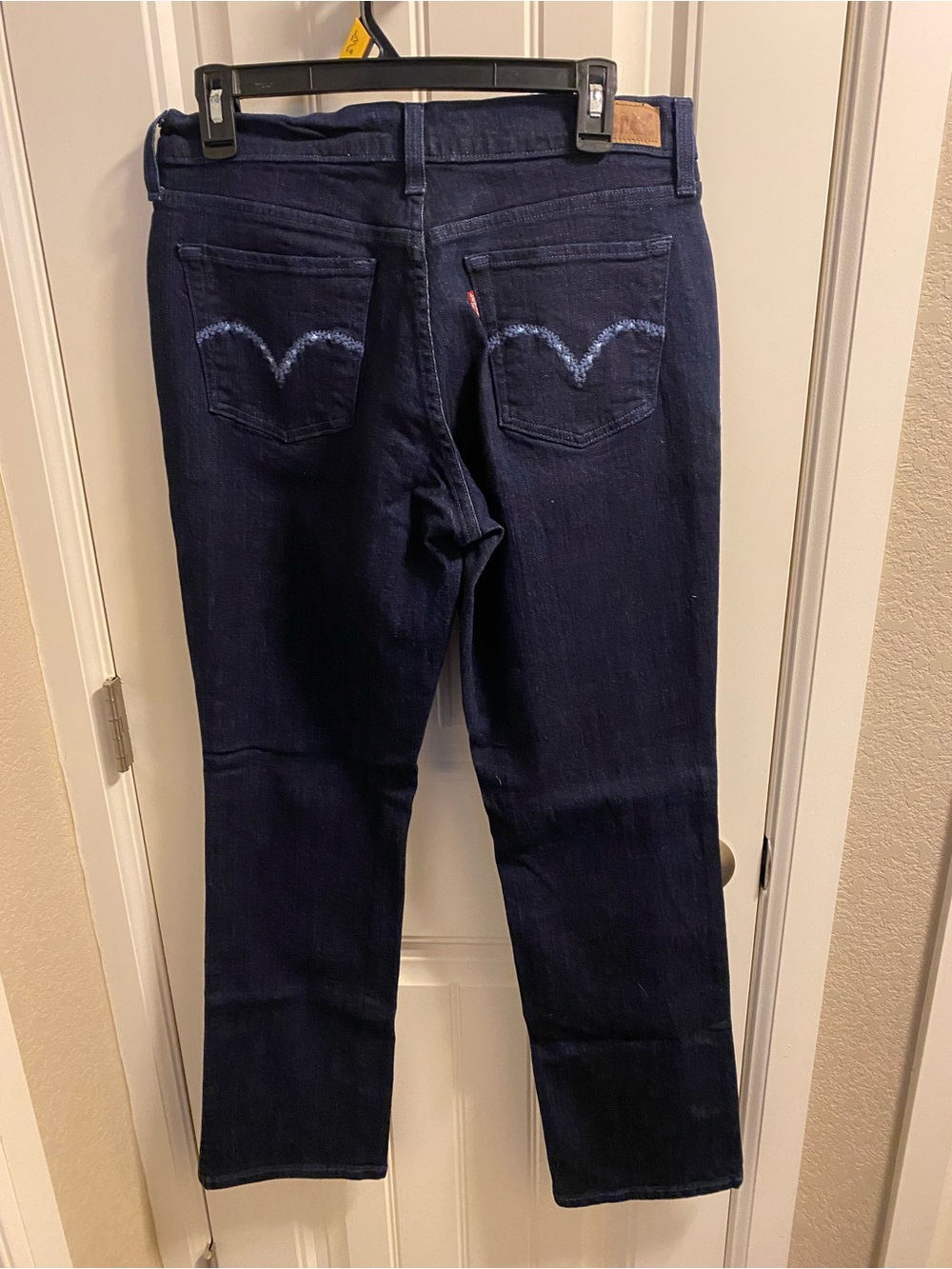 Levis 505 Jeans 8 M Straight Leg Stretch Dark Blue Denim Light Blue Stitching